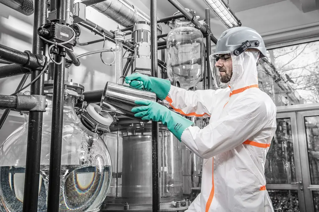uvex Chemical Protection u-chem 3000 60961 EN ISO 374-1:2016/Type A (AJKLOT) EN388 (4131X) EN407: (X1XXXX)35 PPE Safety Gloves